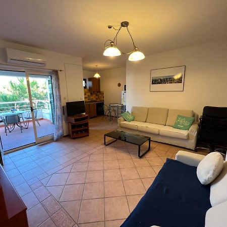 Apartment Luka Novalja Luaran gambar