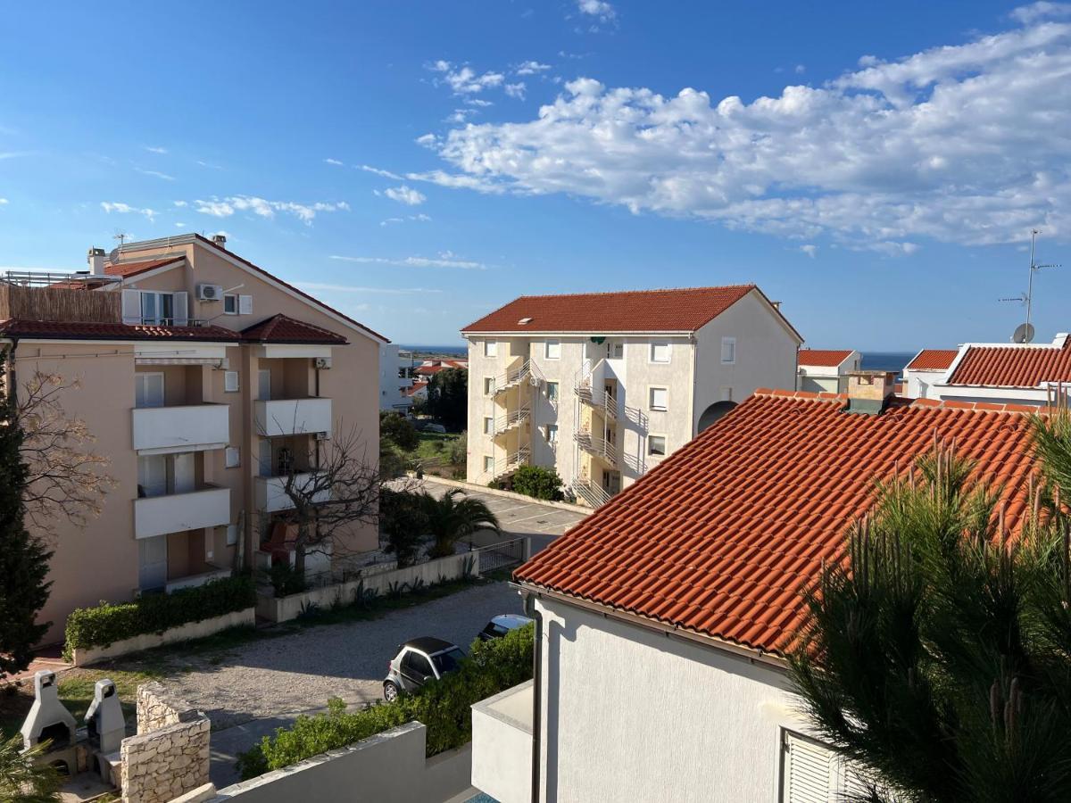 Apartment Luka Novalja Luaran gambar